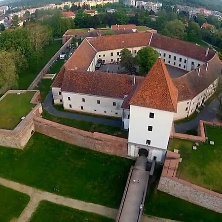 Bed & Breakfast Korona Szallo Sárvár