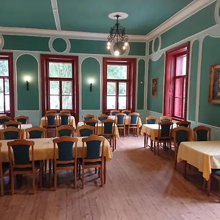 Korona Szallo Bed & Breakfast *